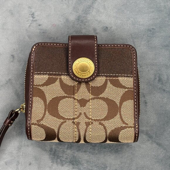 Coach Signature Canvas Compact Snap Wallet - Picture 6 of 6